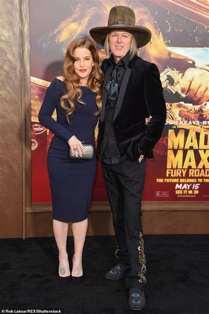 Single lady: Lisa Marie Presley&nbsp;filed new court documents requesting that a judge officially declare her single - a somewhat common practice in long drawn out divorces - despite her ex's refusal to 'terminate their marriage,' according to TMZ (Lisa Marie and Michael Lockwood in 2015)